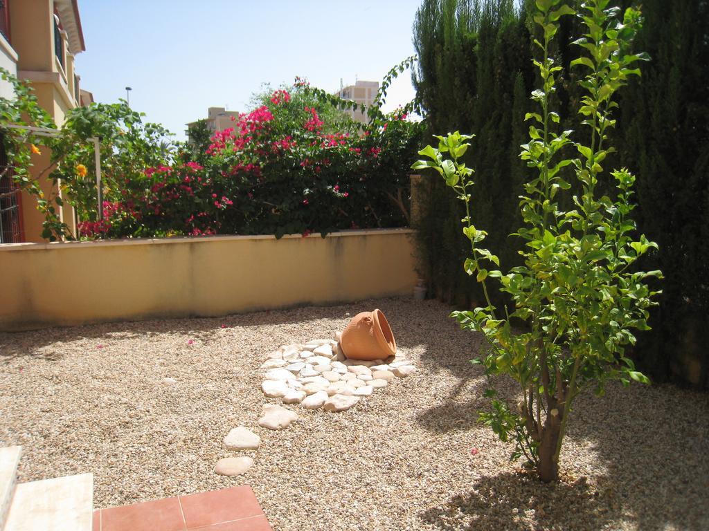 Bungalow Altos De La Bahia ตอร์เรเวียคา ห้อง รูปภาพ