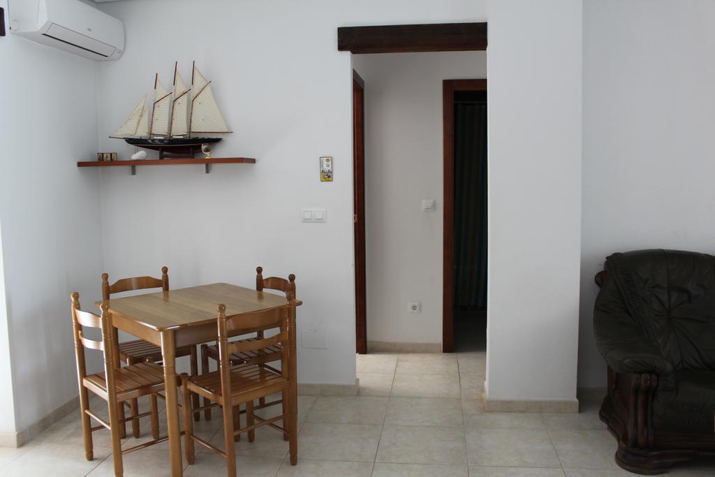 Bungalow Altos De La Bahia ตอร์เรเวียคา ภายนอก รูปภาพ