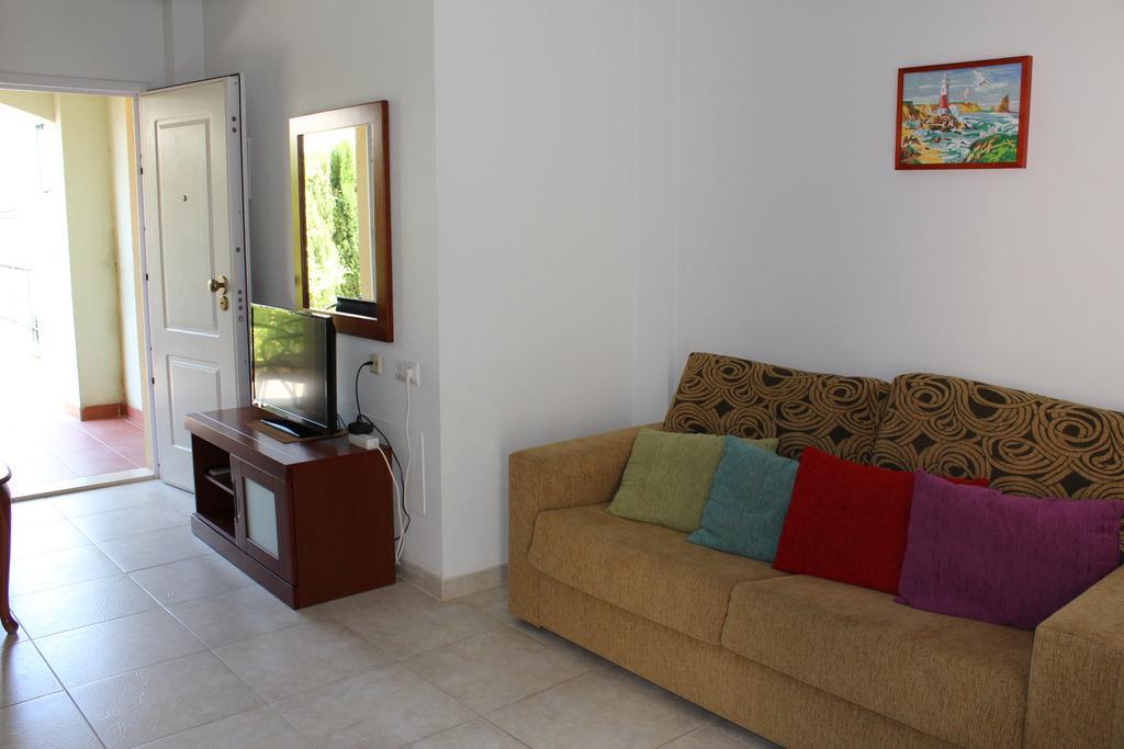 Bungalow Altos De La Bahia ตอร์เรเวียคา ภายนอก รูปภาพ