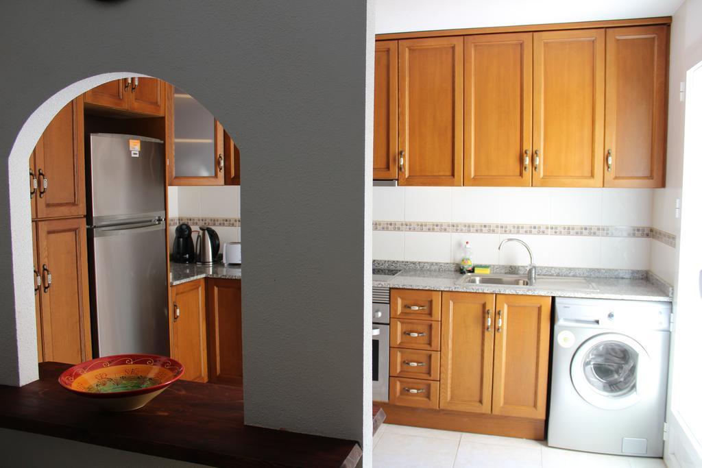 Bungalow Altos De La Bahia ตอร์เรเวียคา ภายนอก รูปภาพ